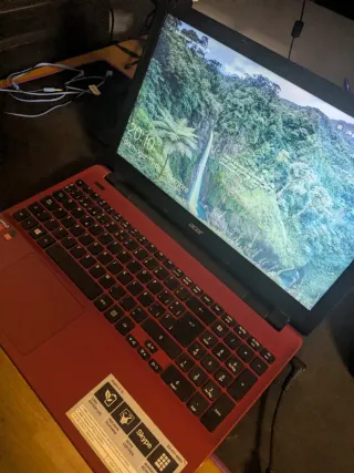 Portátil Acer Aspire E15 Rojo