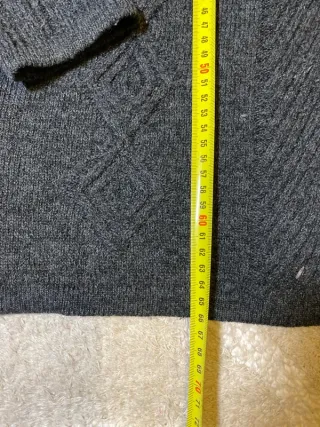 Jersey vintage gris con cuello