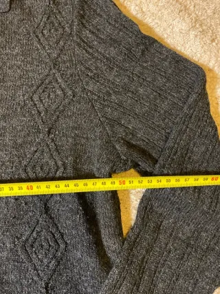 Jersey vintage gris con cuello