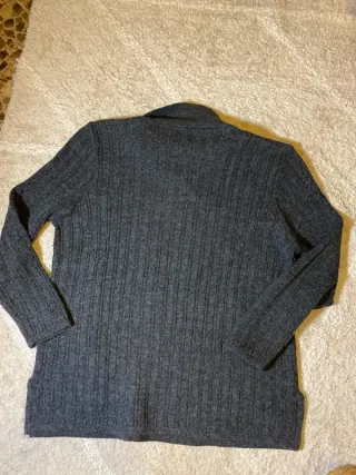 Jersey vintage gris con cuello