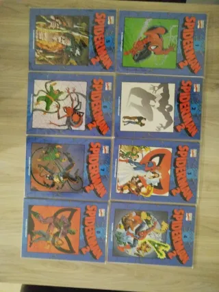 Spiderman coleccionable azul