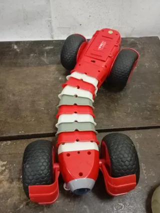 LIQUIDACIÓN 2026 Coche de juguete rojo y blanco