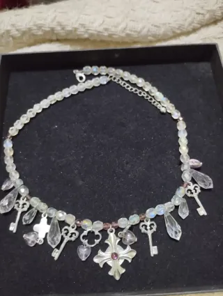 Gargantilla con colgantes