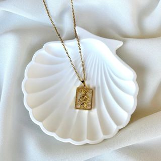 Collar Serenity protector de perlas celes