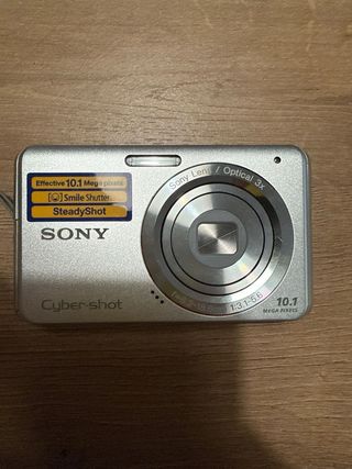 Confezione da 2 Fotocamere Sony Cyber-shot Argento