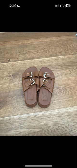 Sandalias Zara plataforma con hebillas