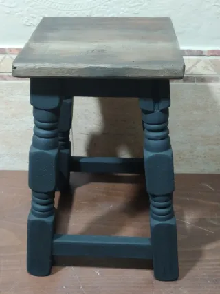 Taburete madera restaurado negro mate