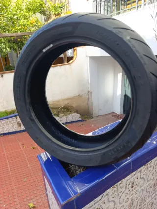 Cubierta Pirelli Diablo Rosso II 160 60 15  (Sport