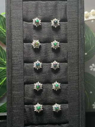 Pendientes de ópalo negro natural