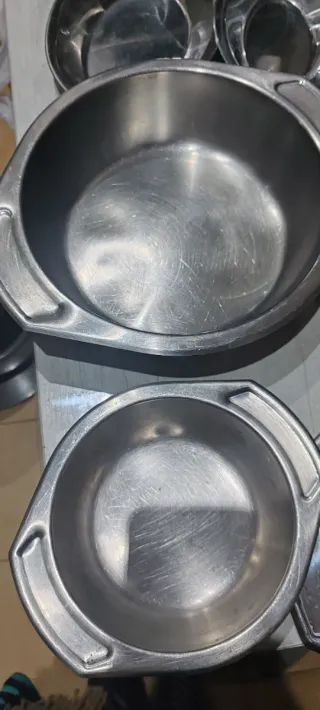 Set di vassoi/recipienti