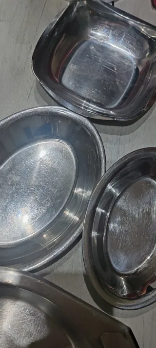 Set di vassoi/recipienti