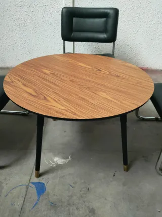 Sillón Mesa Piel Mid Century.