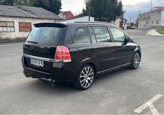 Opel Zafira OPC
