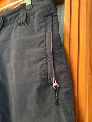 Pantalón corto montaña y trekking Quechua Mujer