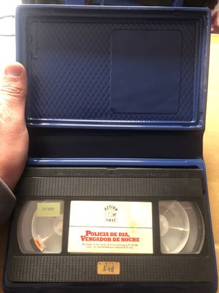 Película VHS Policia de Dia, Vengador de Noche