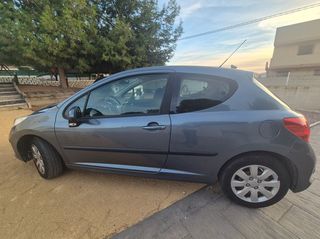 Peugeot 207 2007, un único dueño