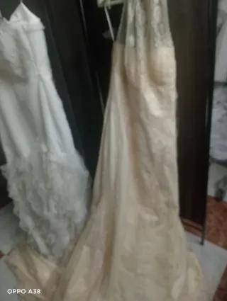Lote de vestidos de novia 20 por 100 nuevos a estr