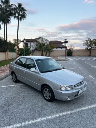 HYUNDAI ACCENT 90.000 KMS !!