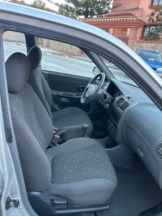 HYUNDAI ACCENT 90.000 KMS !!