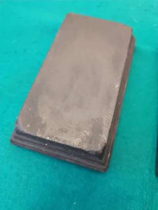 Piedras de afilar aceite antiguas