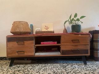 Mueble de salón madera y metal