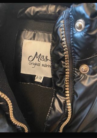 Piumino nero lucido sintetico