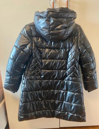 Piumino nero lucido sintetico