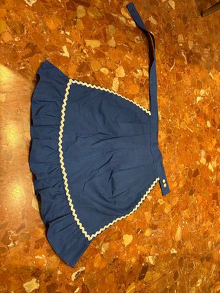 Delantal regional niña azul