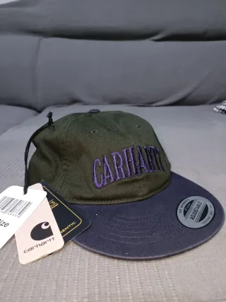 Gorra Carhartt verde y correas Carhartt