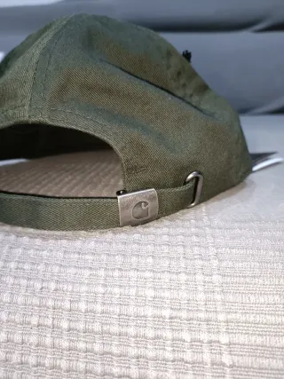 Gorra Carhartt verde y correas Carhartt