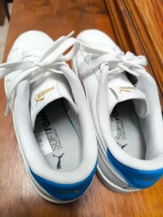 Zapatillas Puma Blancas con Detalles Azules