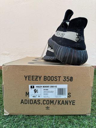 Adidas Yeezy 350 Zebra