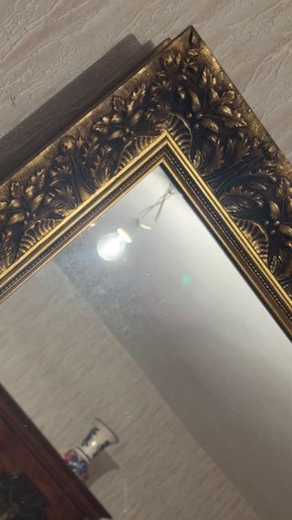 Espejo grande decorativo dorado