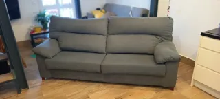 Sofá 2 plazas Conforama gris