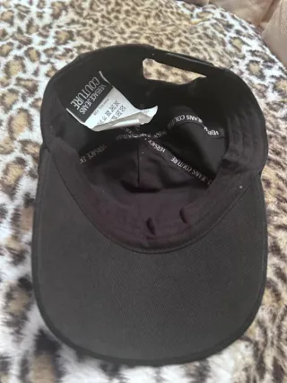 Cappello Versace Jeans Couture nero e oro