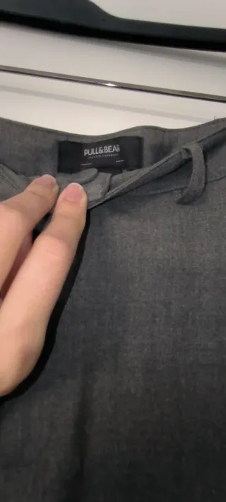 Pantalones de vestir Stradivarius grises