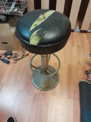 Taburete alto vintage bar