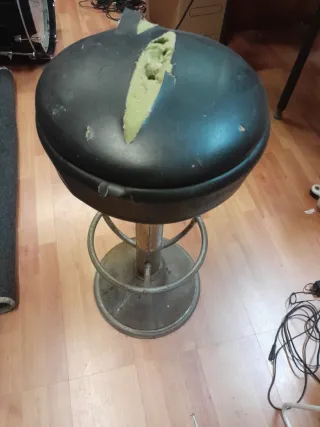 Taburete alto vintage bar