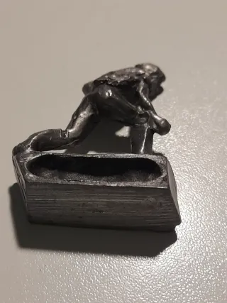 Statuina giocatore di bocce