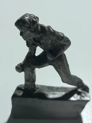 Statuina giocatore di bocce