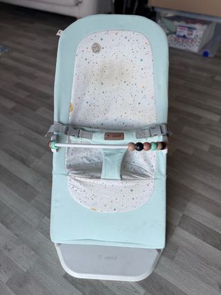 Hamaca Baluu ergonómica verde menta de Jané