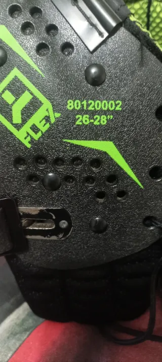 Coraza y Backplate Schutt Negro/Verde