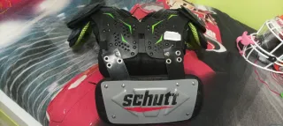 Coraza y Backplate Schutt Negro/Verde