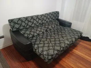 Sofá 3 plazas 2,23m x 1,06m