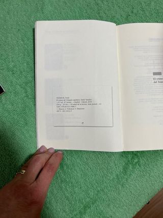 El crimen del triángulo equilátero (Spanish Edi...