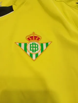 Equipación Betis Hummel Talla M