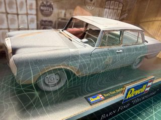 Maqueta Revell 1:18 Mercedes Barn Find