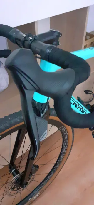 Bicicleta Gravel BERRIA GRAVA Talla M Di2