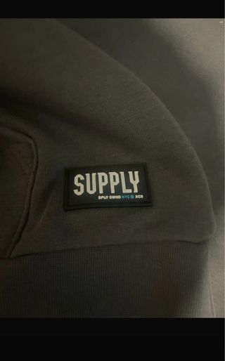 Conjunto chándal Supply & Demand