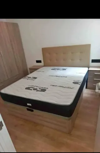 Canapés y colchónes nuevos